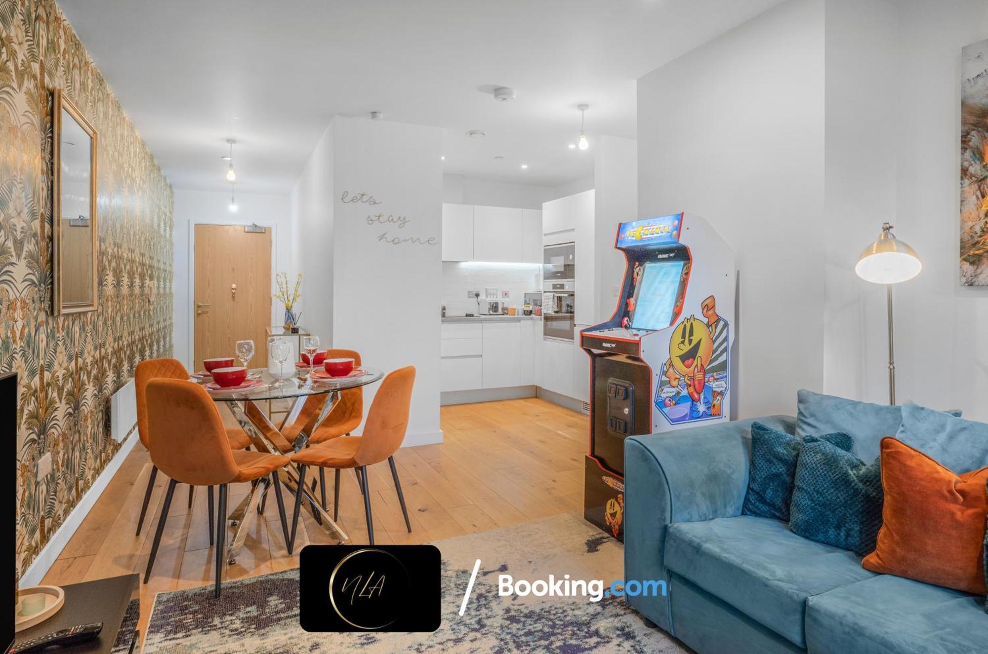 City Centre Apartment With Free Parking, 2 Bathrooms, Netflix And Wifi - Suitable For Contractors And Families - By Noor Luxury Accommodations Birmingham Exterior foto